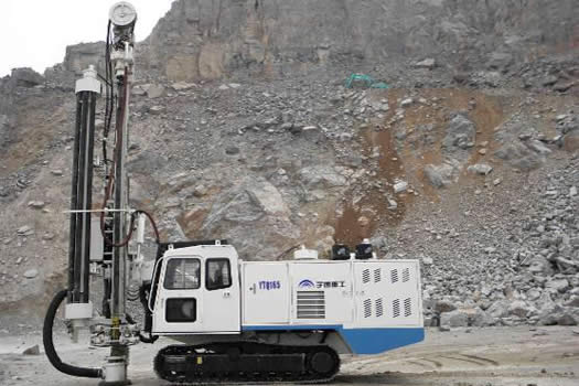 Plataforma de perforación rastreó hoyos